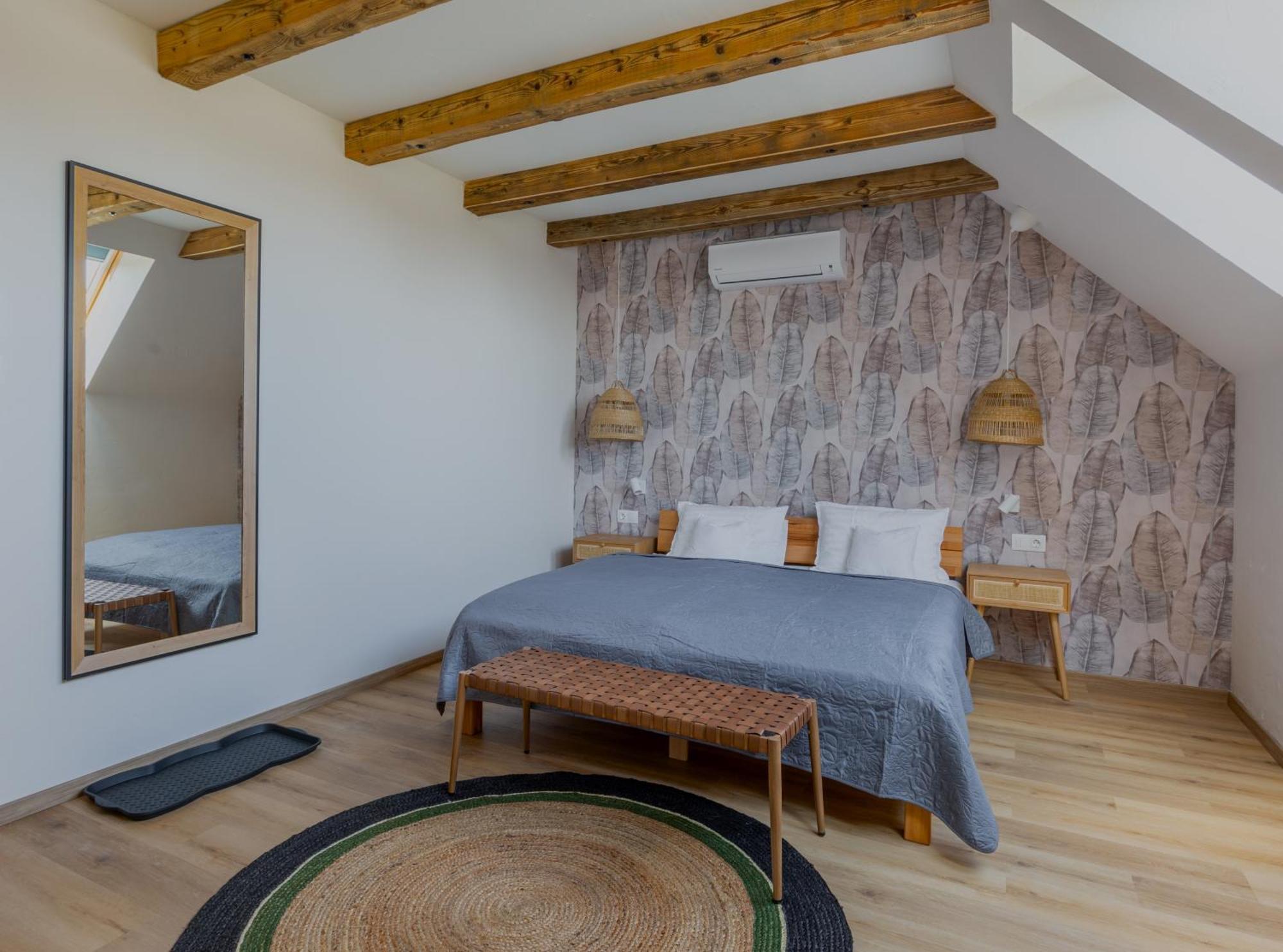 Tulipan Haz Gyal Apartment ภายนอก รูปภาพ