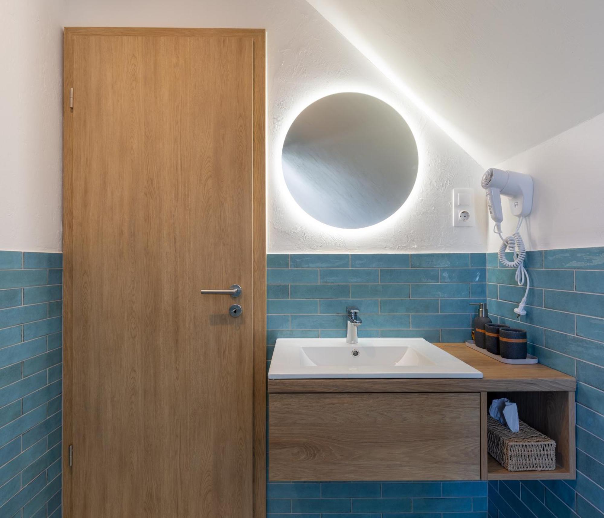 Tulipan Haz Gyal Apartment ภายนอก รูปภาพ