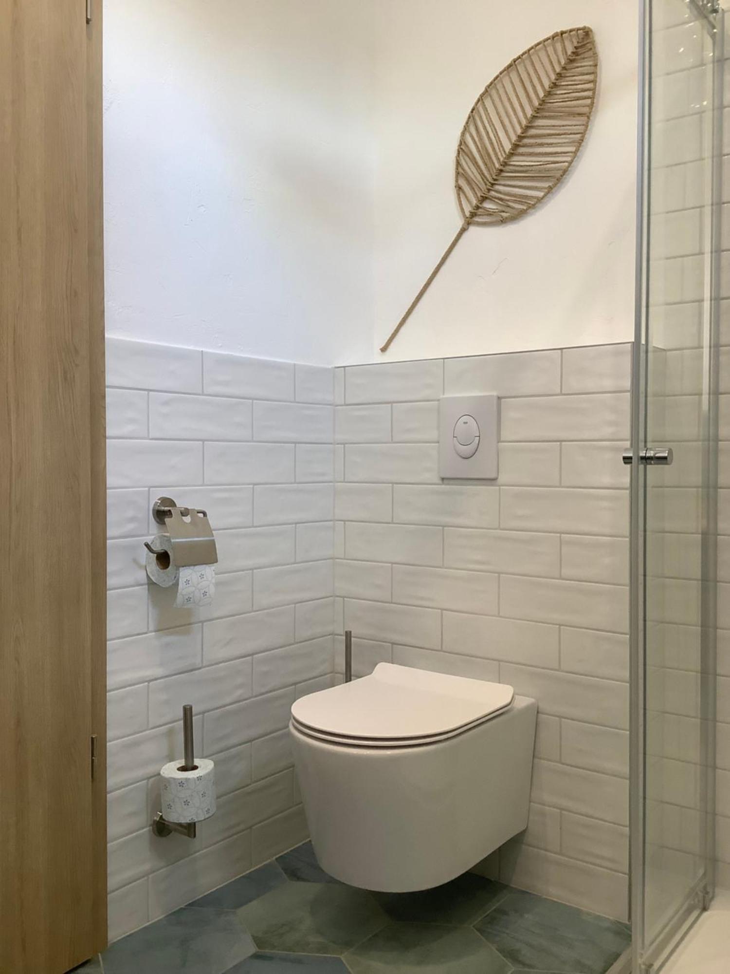 Tulipan Haz Gyal Apartment ภายนอก รูปภาพ